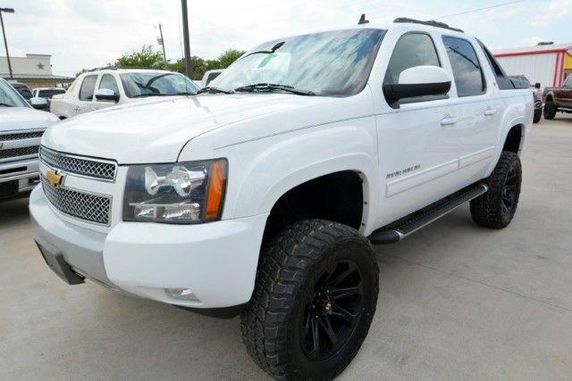 2011 Chevrolet Avalanche LT Z71 Lifted 4×4 Truck