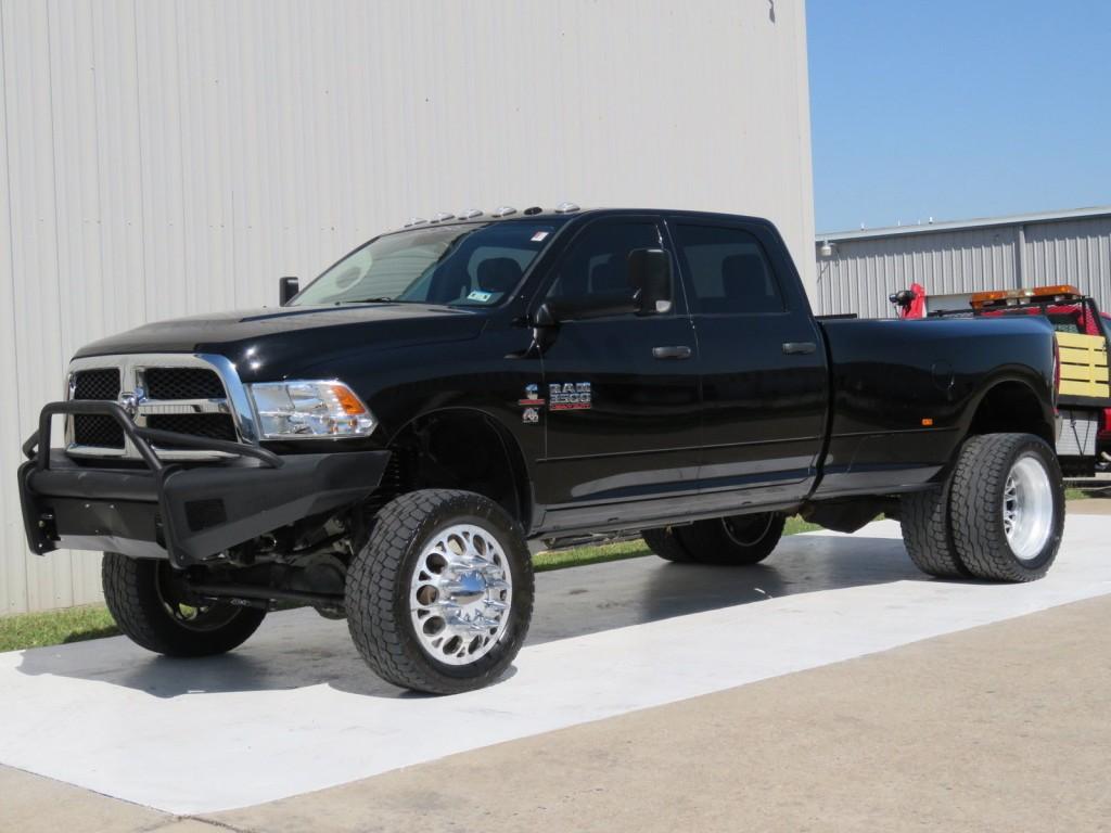 2014 Ram 3500 6.7L Cummins 4×4 6spd