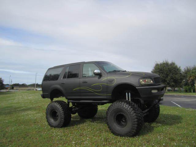 1997 Ford Expedition Street Legal Monster Truck 49″ GROWLERS