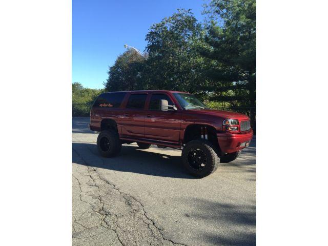 2002 GMC Yukon 4dr 1500 4WD Monster Lifted