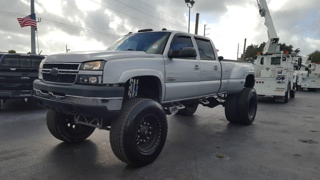 2005 Chevrolet Silverado LT 3500 Crew Cab Heavy Duty