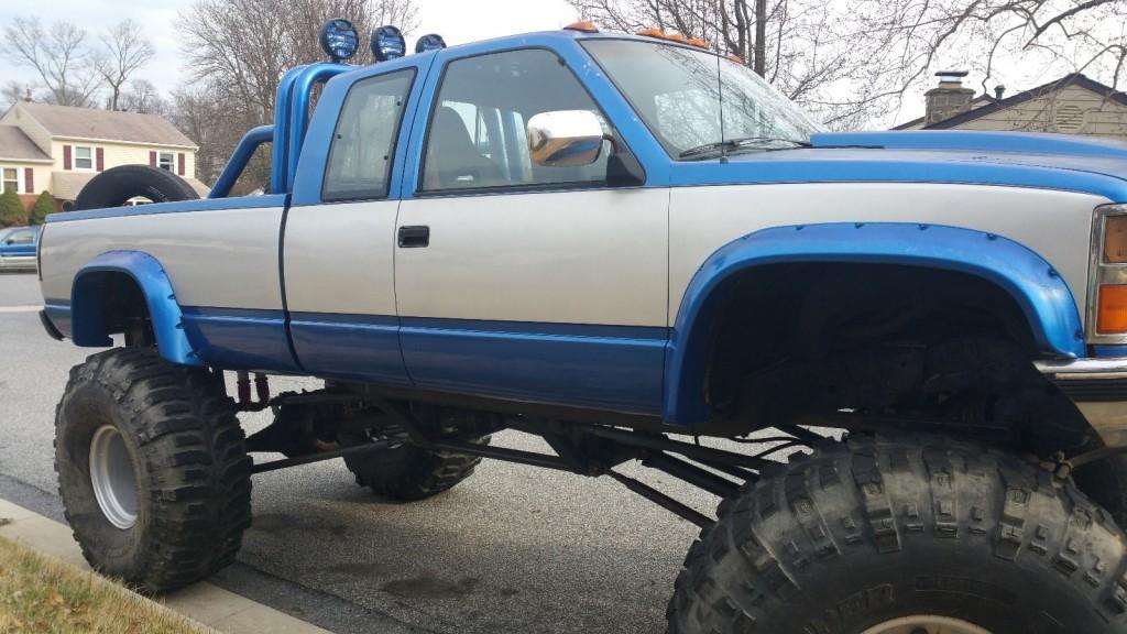 1989 Chevrolet C/K Pickup 3500 Monster Truck