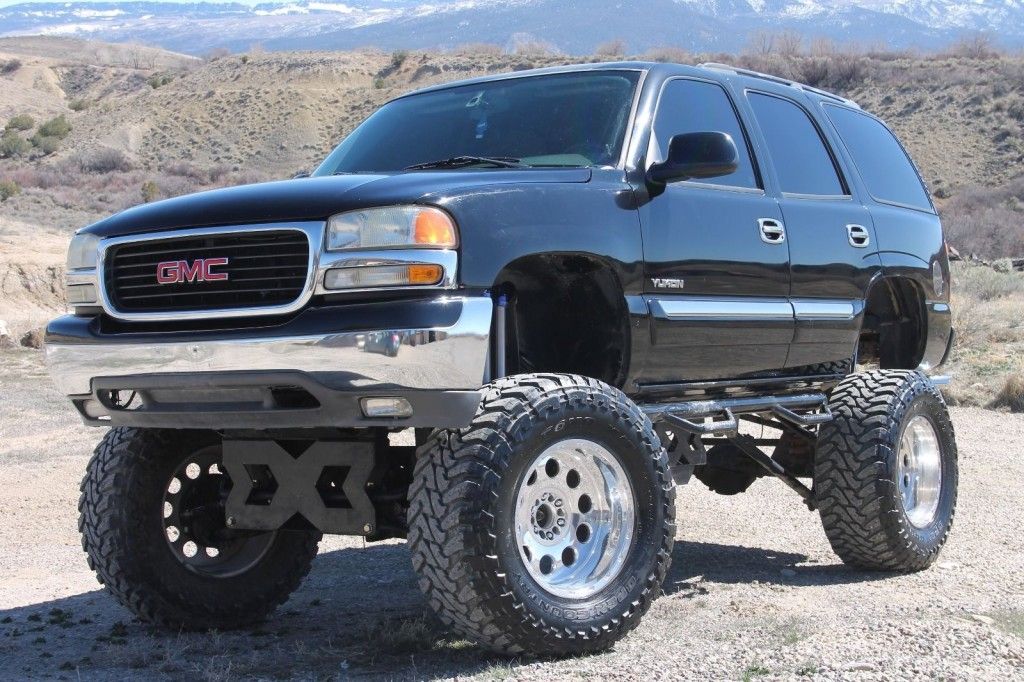 2004 GMC Yukon Lifted Monster Truck