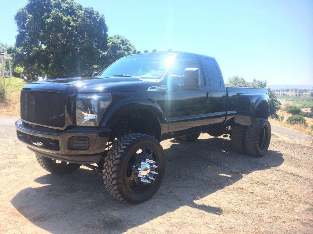 badass 2008 Ford F 350 lifted monster truck