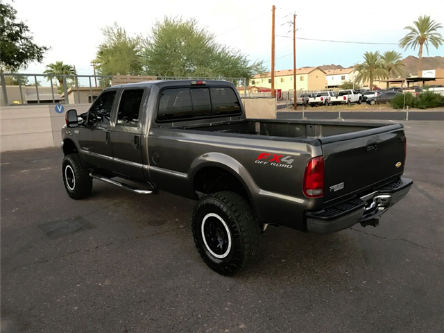 clean 2003 Ford F 250 XLT monster