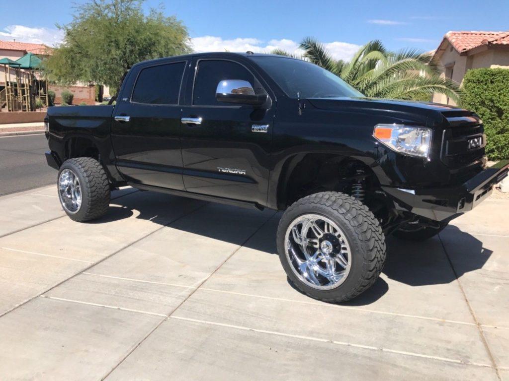 excellent condition 2014 Toyota Tundra TRD SR 5 monster truck