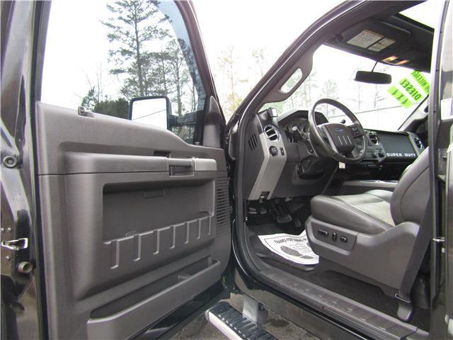 many options 2011 Ford F 450 Lariat monster