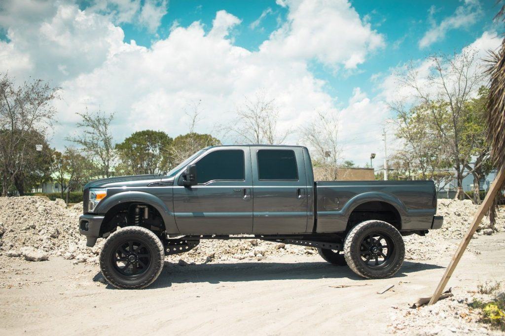 nice and clean 2015 Ford F 250 LARIAT monster truck