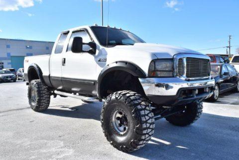 very clean 2001 Ford F 350 XLT Supercab Short Bed 4WD monster truck for sale