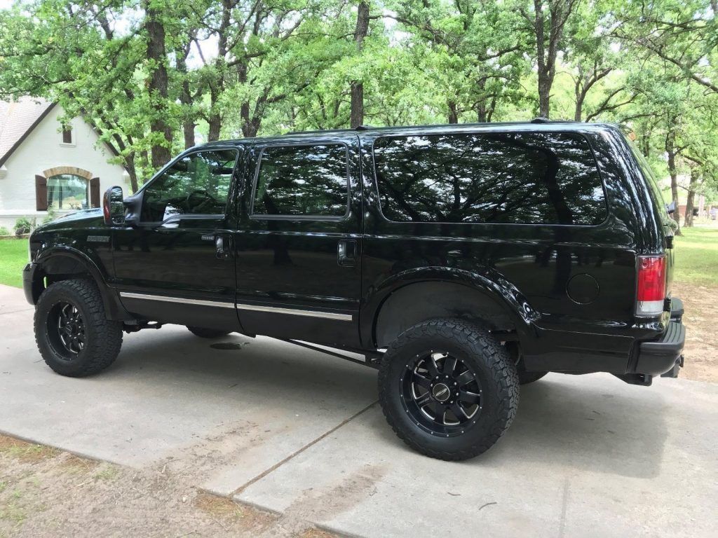2005 Ford Excursion Limited monster truck