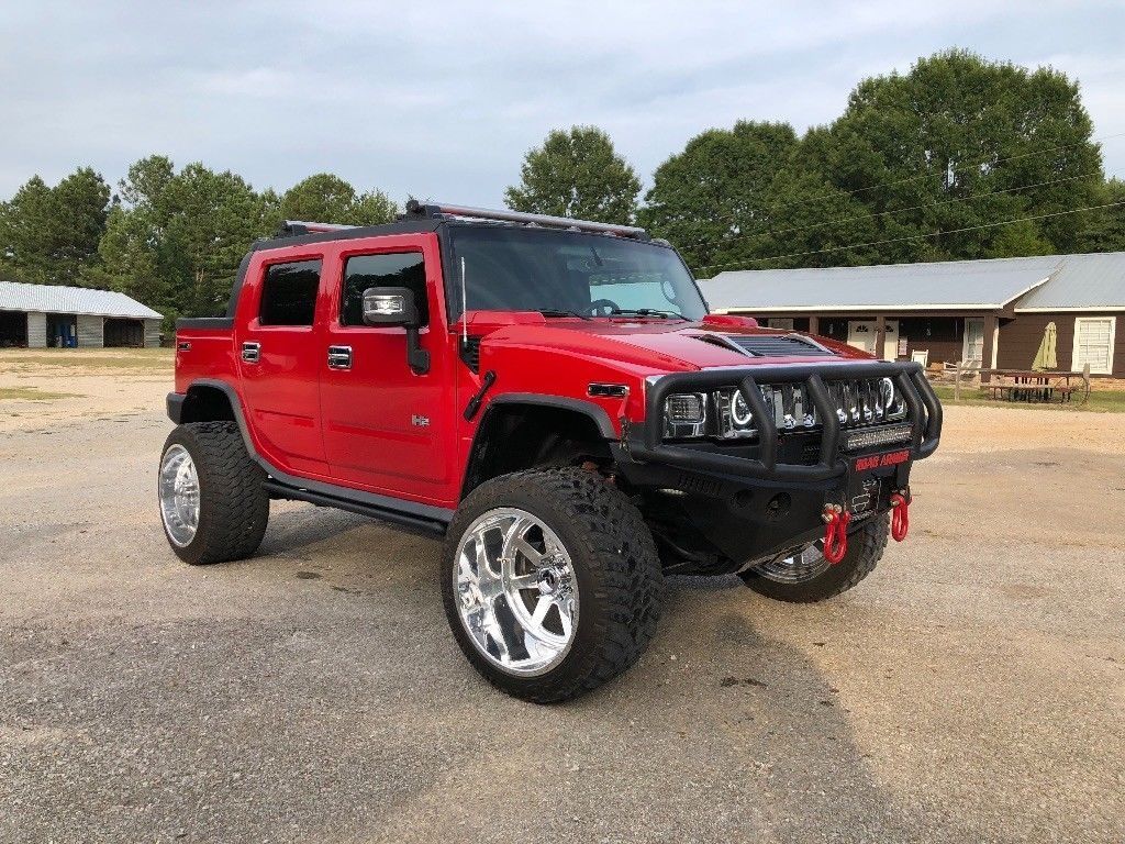 Well maintained 2005 Hummer H2 SUT monster truck