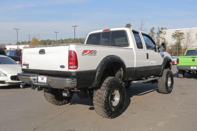 fully optioned 2001 Ford F 350 XLT Supercab Short Bed monster