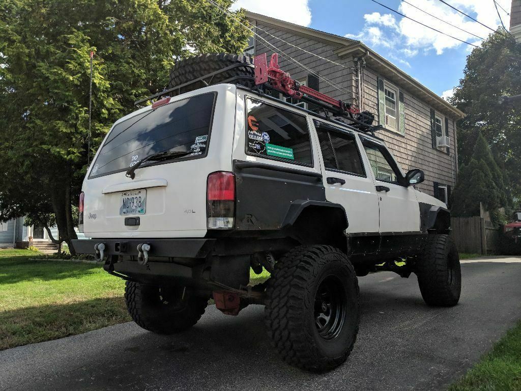 well modified 1999 Jeep Cherokee Sport/Classic monster