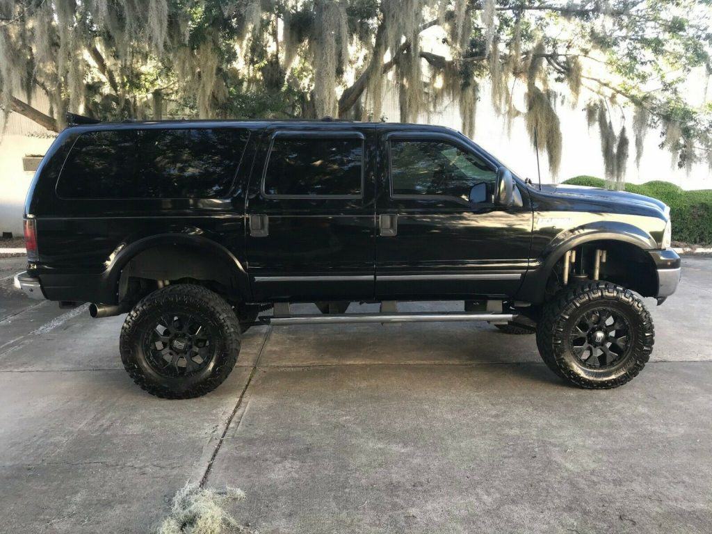 Loaded 2005 Ford Excursion XLT monster truck