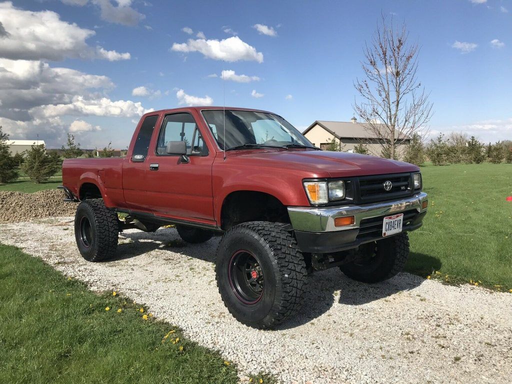lifted 1994 Toyota Hilux Pickup monster