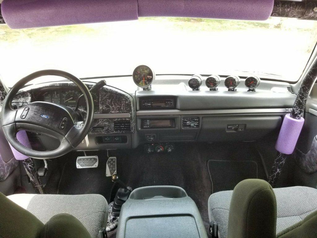 custom 1993 Ford Bronco XLT monster truck