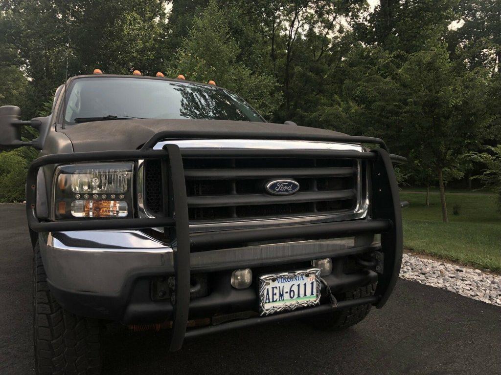 minor dents 2001 Ford F 250 pickup monster