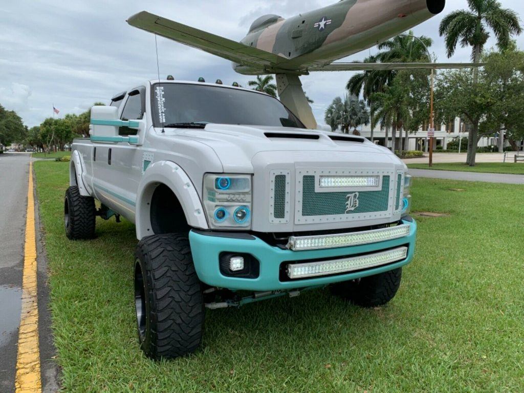 well modified 2008 Ford F 350 FX4 pickup monster