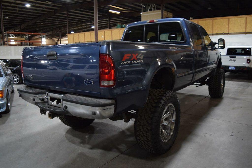 very nice 2004 Ford F 250 Lariat monster