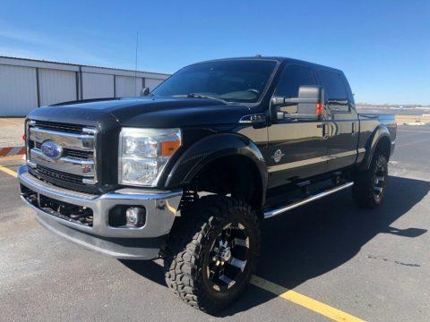 fully loaded 2015 Ford F 350 Lariat 4&#215;4 monster for sale