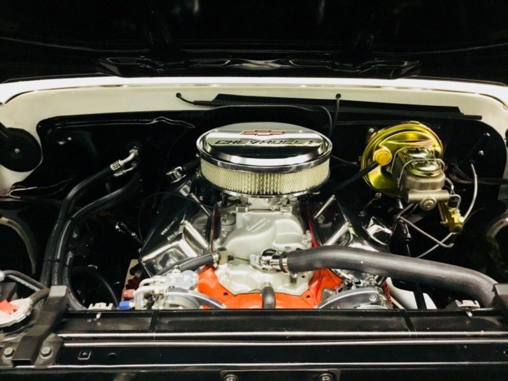 restomod 1969 Chevrolet CST/20 monster