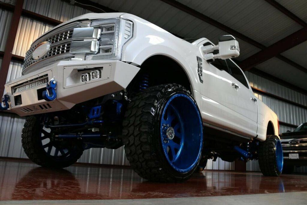 well modified 2017 Ford F 250 Super DUTY monster