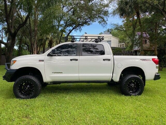 Impeccable 2008 Toyota Tundra monster