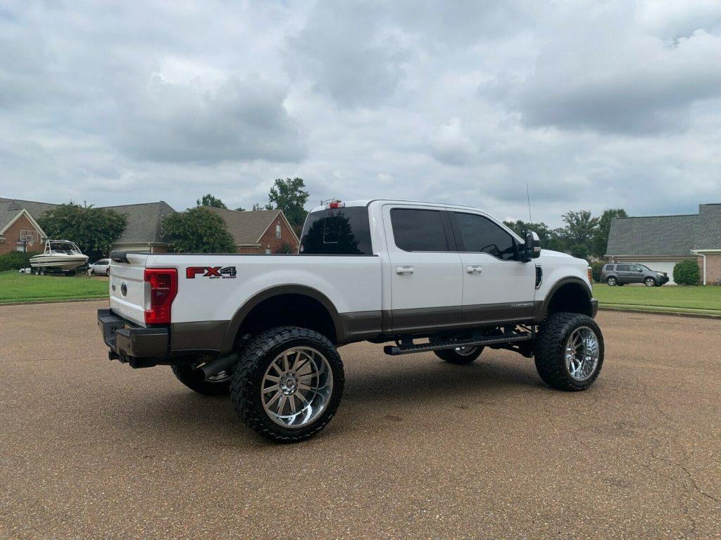 well maintained 2017 Ford F 250 KING RANCH monster