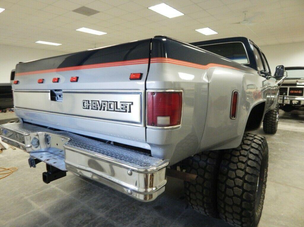 502 big block 1985 Chevrolet C/K Pickup 3500 Silverado monster