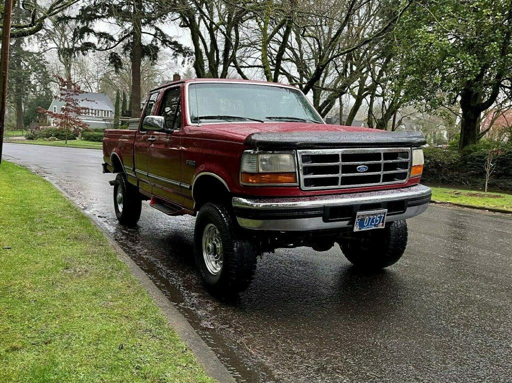 1997 Ford F-250 XLT HD monster [well optioned]