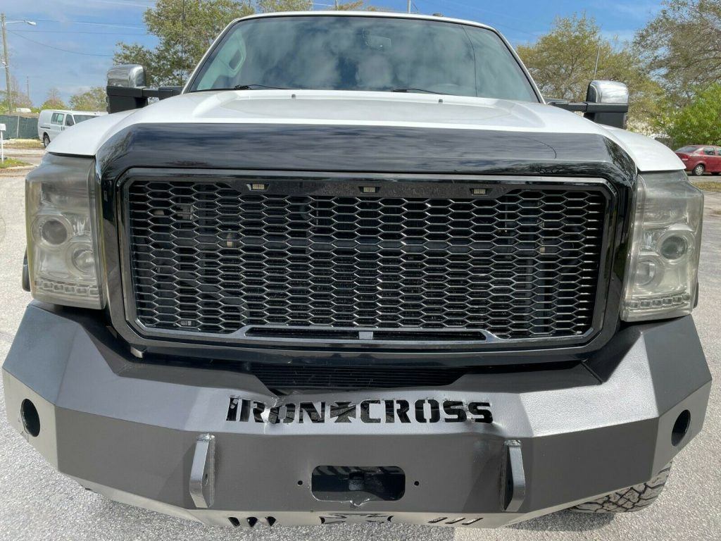 2012 Ford F-250 Custom XLT monster [well equipped]