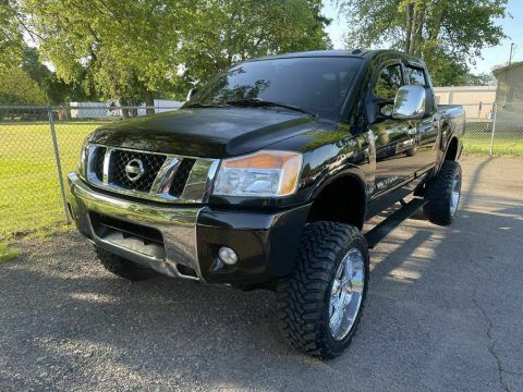 2010 Nissan Titan XE monster [well optioned] for sale
