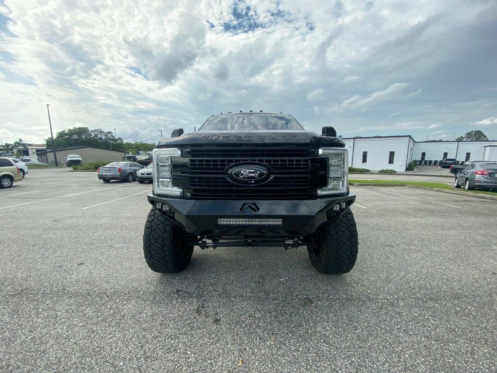 2017 Ford F-250 Platinum monster [ready to roll]