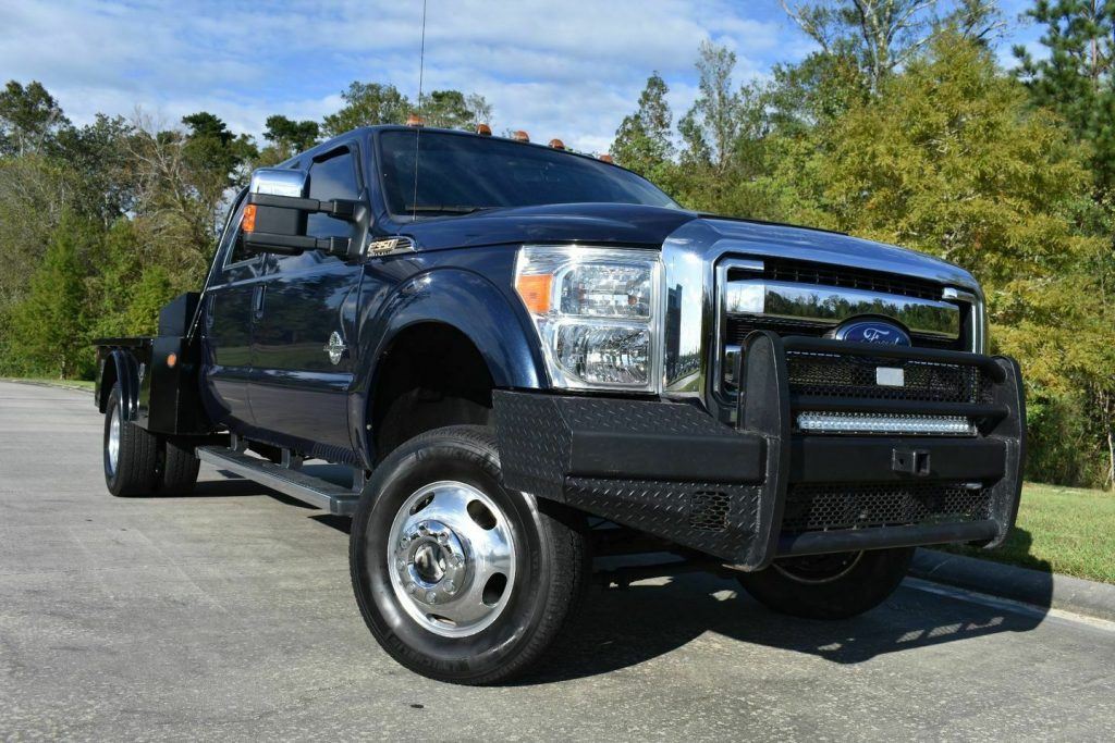 2015 Ford F-350 Lariat monster [heavy duty flatbed truck]