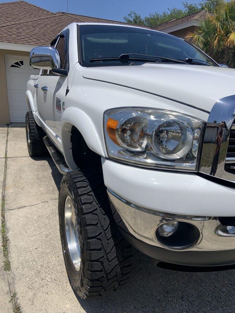 2007 Dodge Ram 2500 Lifted 8″ monster [loaded with goodies]